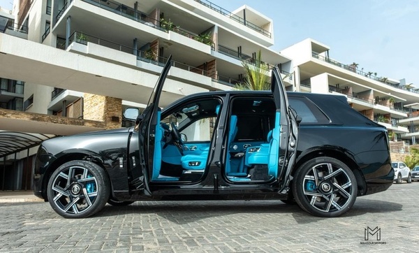 Luxe automobile : Mansour Ndao expose Rolls-Royce Cullinan et Ferrari Purosangue à Dakar Luxe automobile : Mansour Ndao expose Rolls-Royce Cullinan et Ferrari Purosangue à Dakar